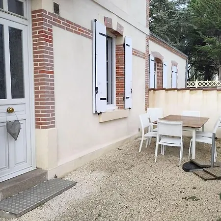 Appartement 63 M2, Proche Des Plages Et Des Commerces Prefailles Exterior photo