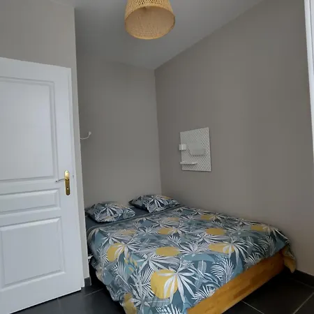 Appartement 63 M2, Proche Des Plages Et Des Commerces Prefailles Exterior photo